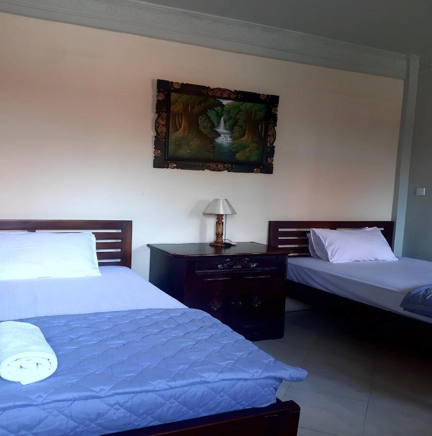 The Reinhold Guesthouse Bali Kerobokan  Luaran gambar