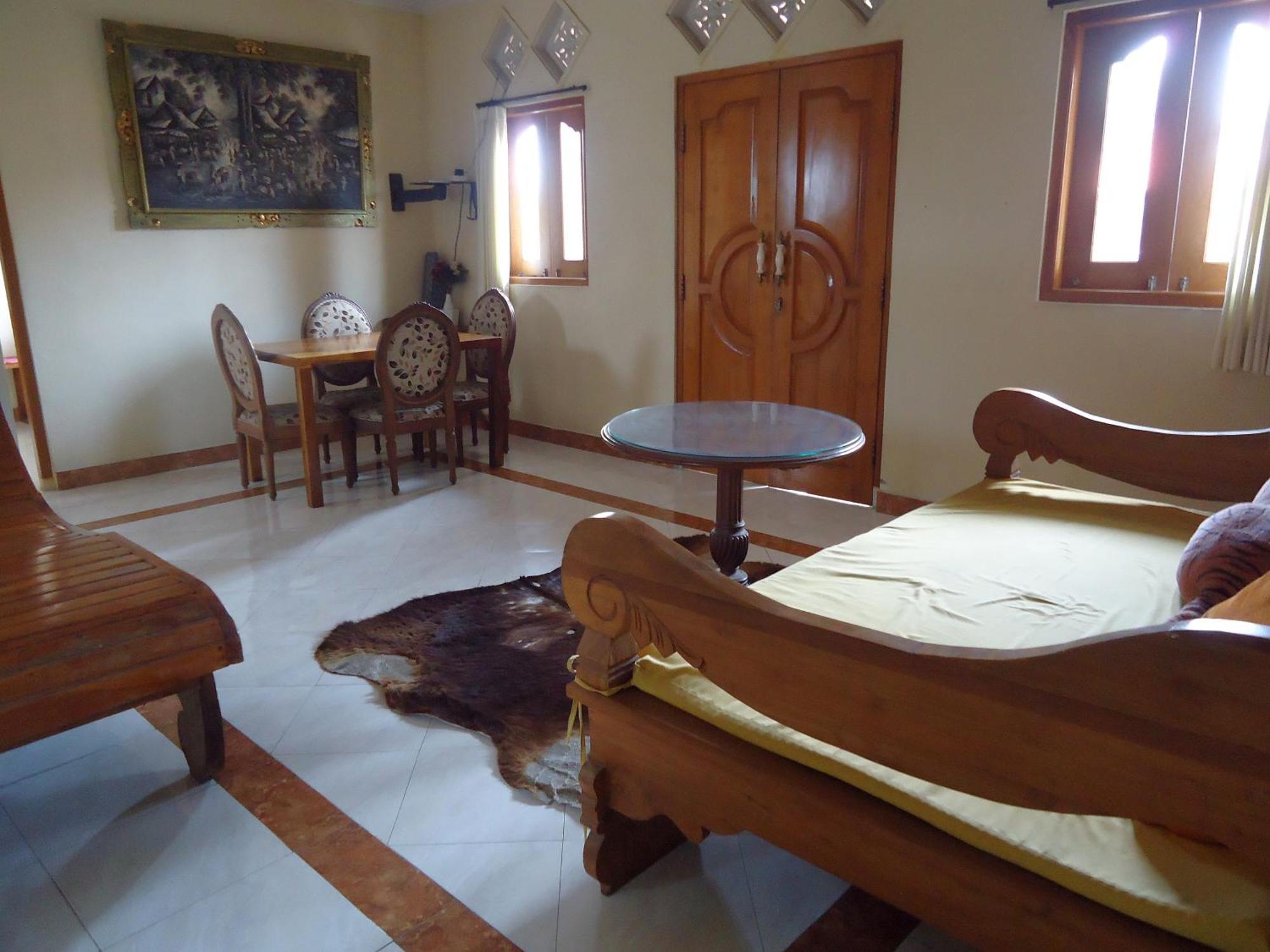 The Reinhold Guesthouse Bali Kerobokan  Luaran gambar