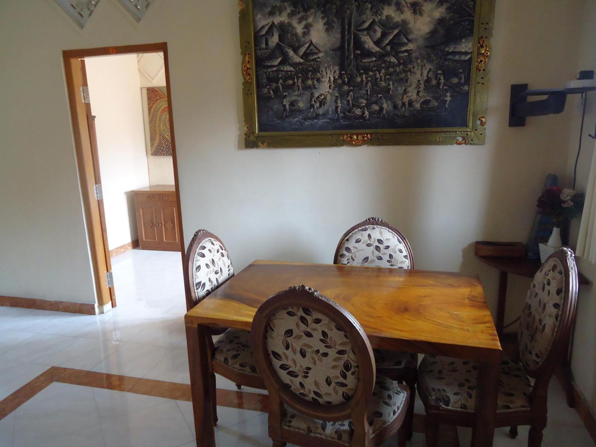 The Reinhold Guesthouse Bali Kerobokan  Luaran gambar