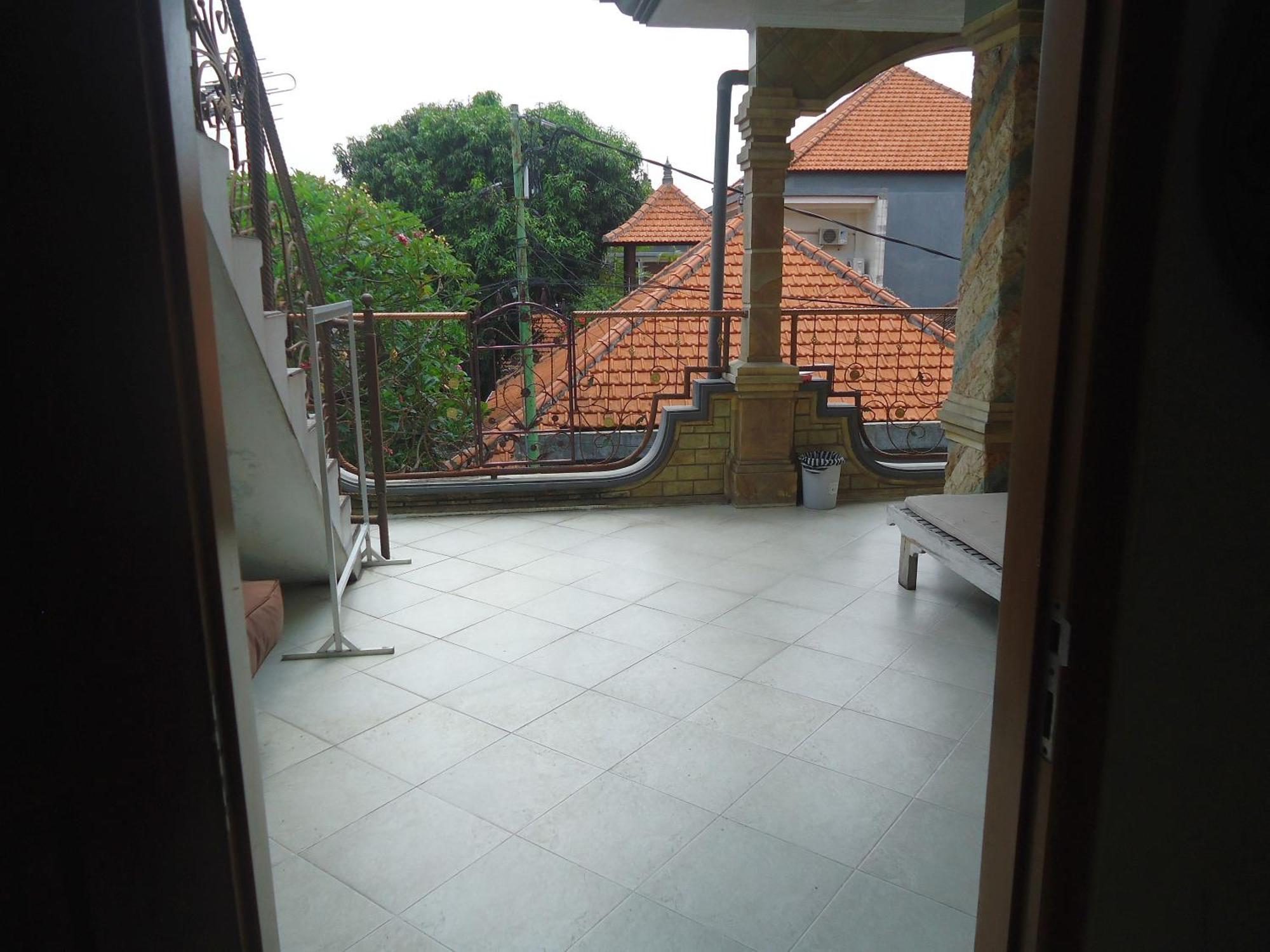 The Reinhold Guesthouse Bali Kerobokan  Luaran gambar
