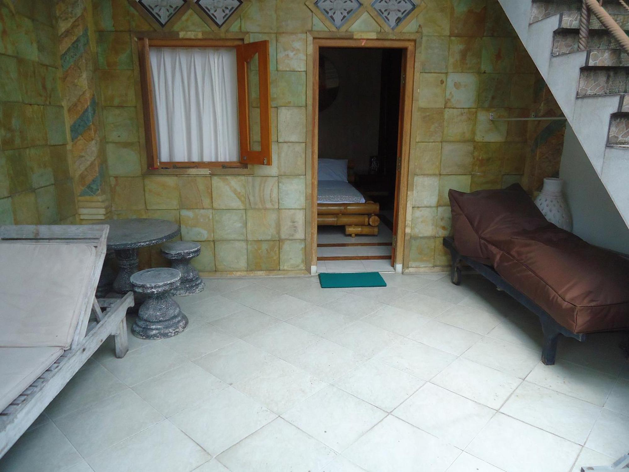 The Reinhold Guesthouse Bali Kerobokan  Luaran gambar