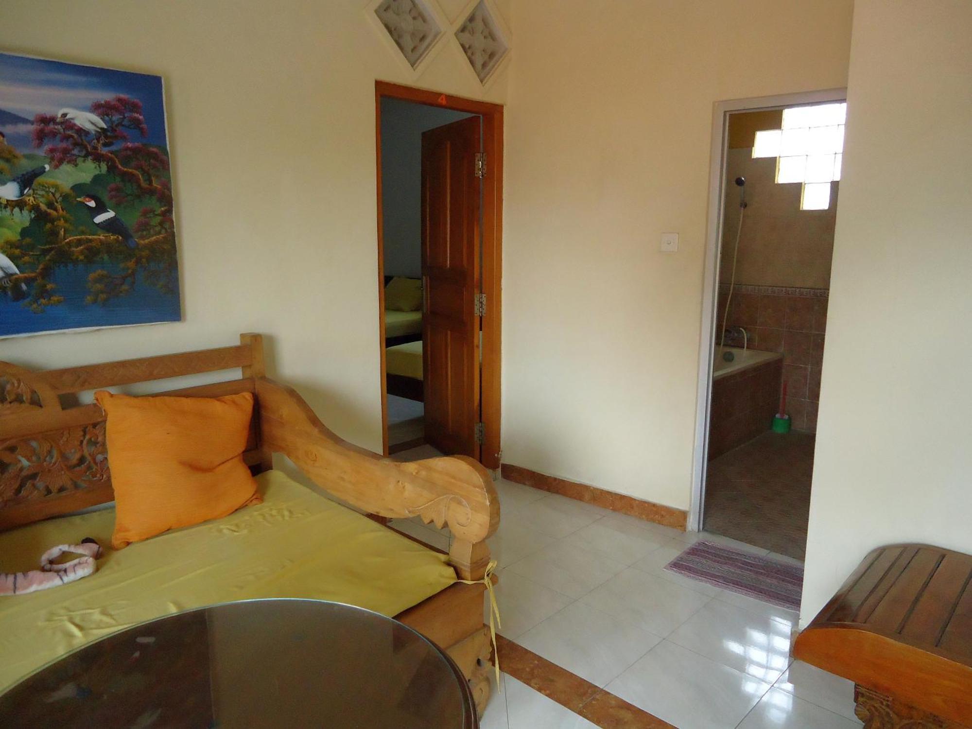 The Reinhold Guesthouse Bali Kerobokan  Luaran gambar