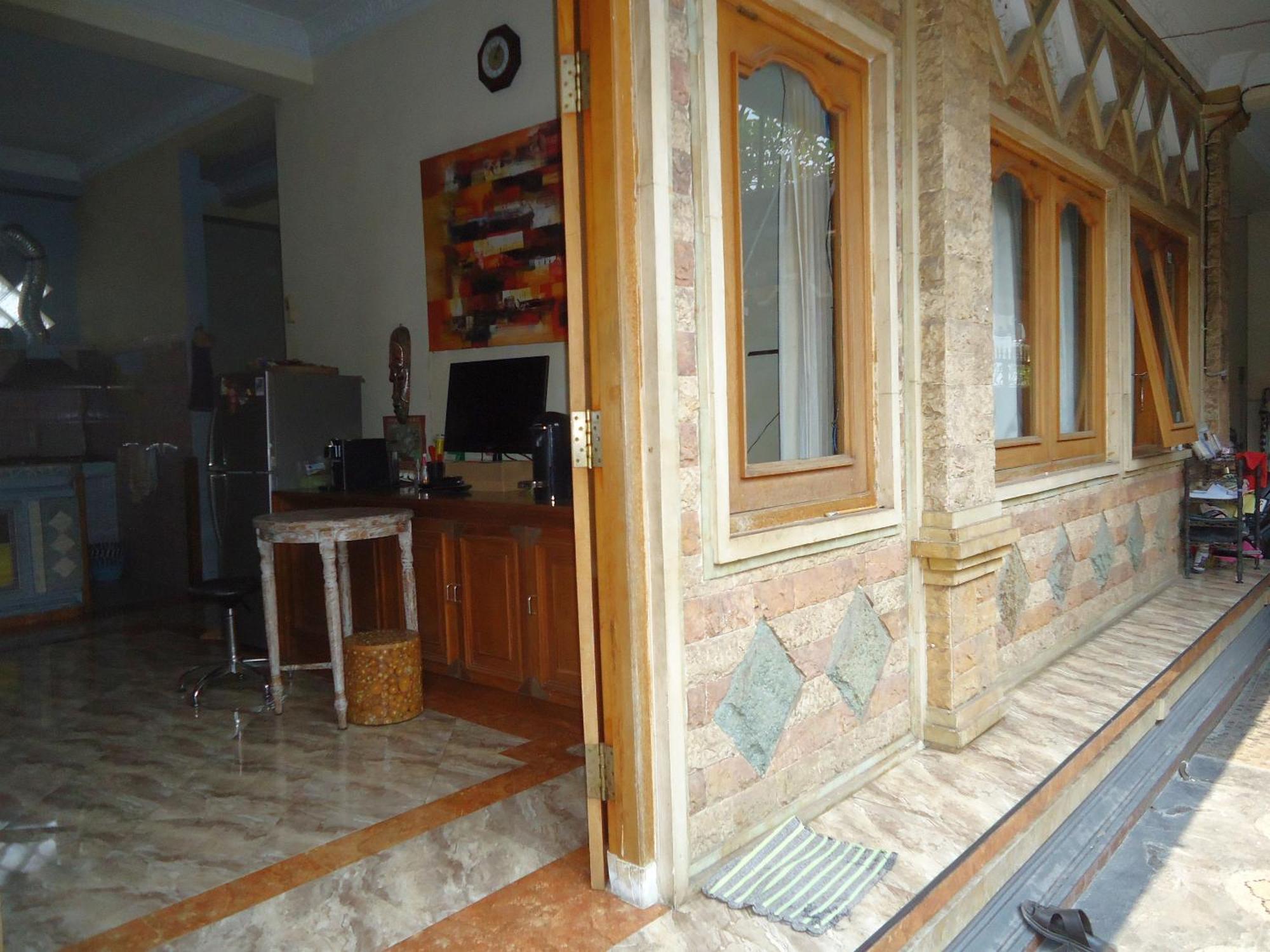 The Reinhold Guesthouse Bali Kerobokan  Luaran gambar